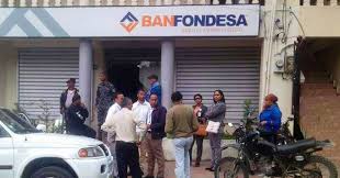 Atracan Banco Fondesa en Imbert y sustraen una cantidad indeterminada de dinero