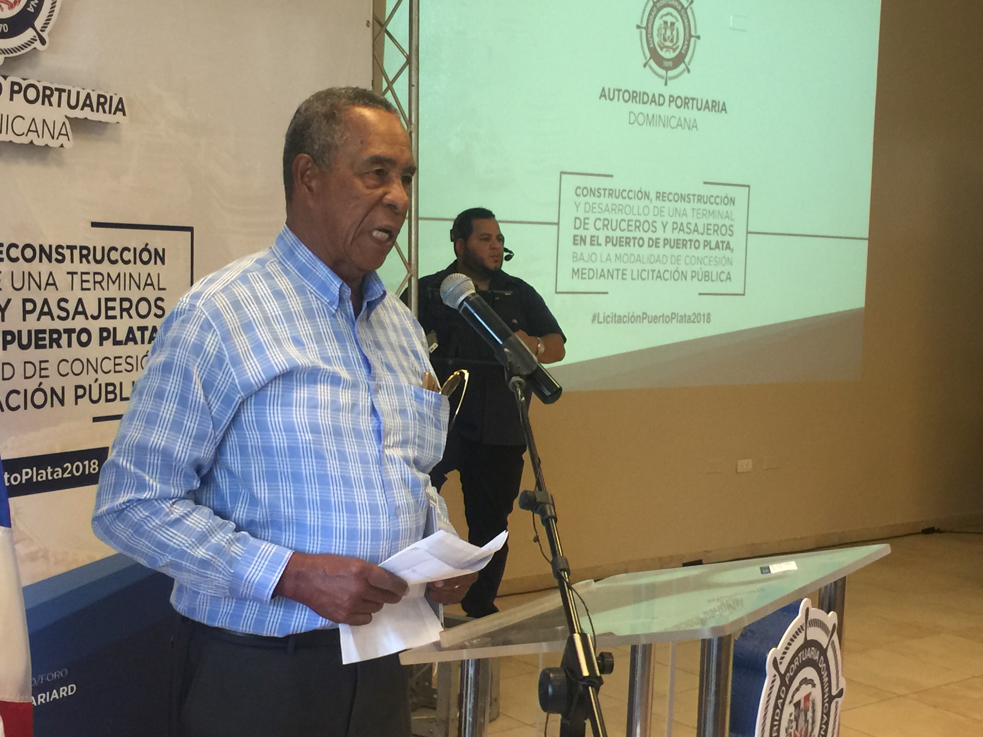 Luis Oscar Gilbert reclama a Apordom garantizar derechos adquiridos de obreros portuarios