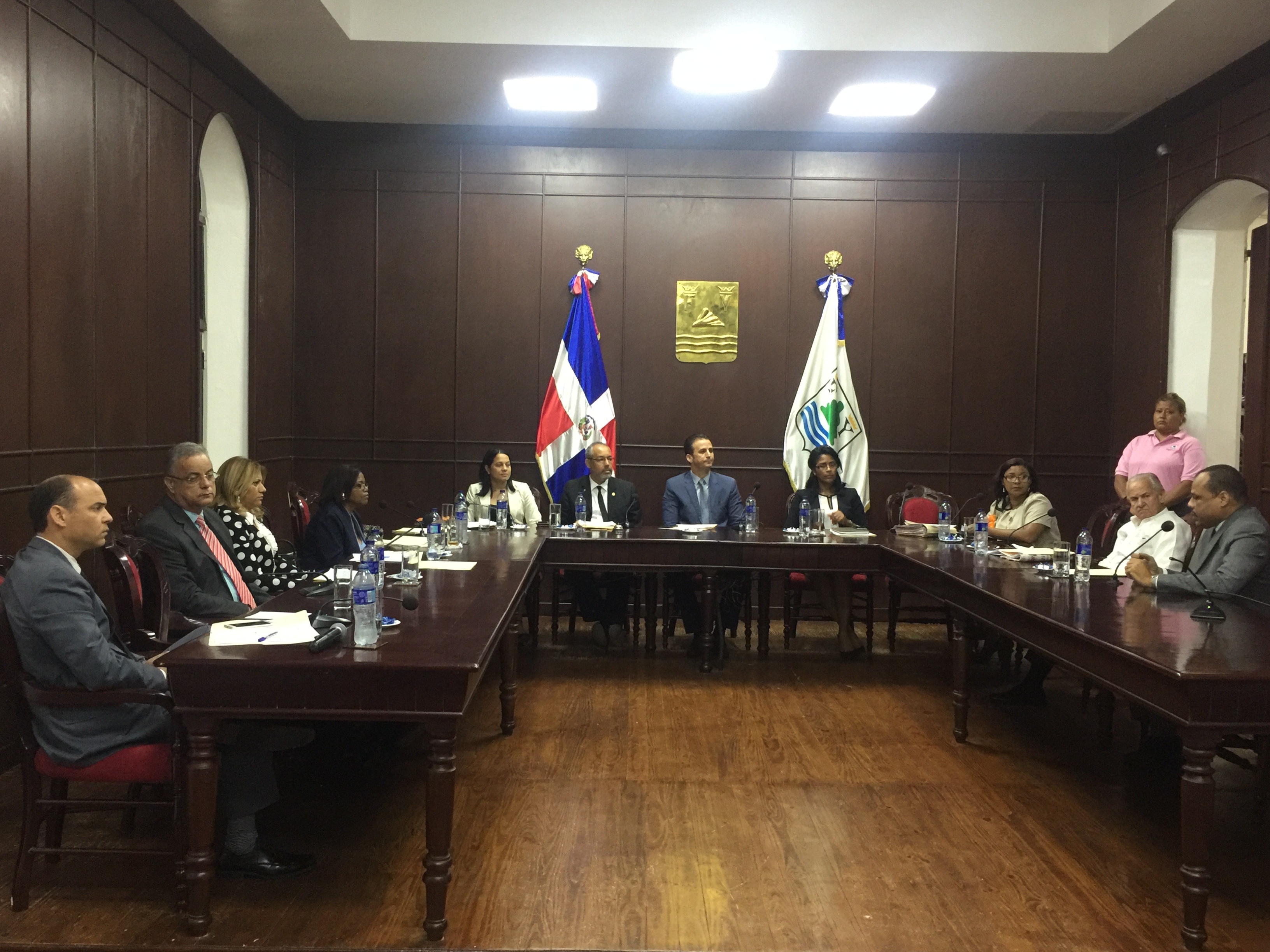 Alcaldía solicita concejo de regidores revisar la tarifa por recogida de basuras a hoteles