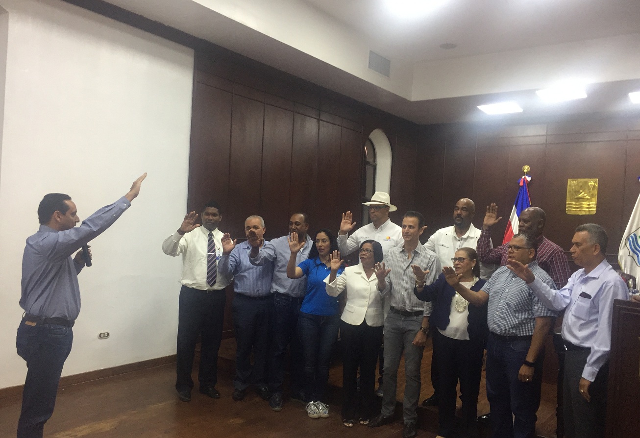 Juramentan Junta Directiva que operará el Plan Dominicana Limpia en el municipio de Puerto Plata