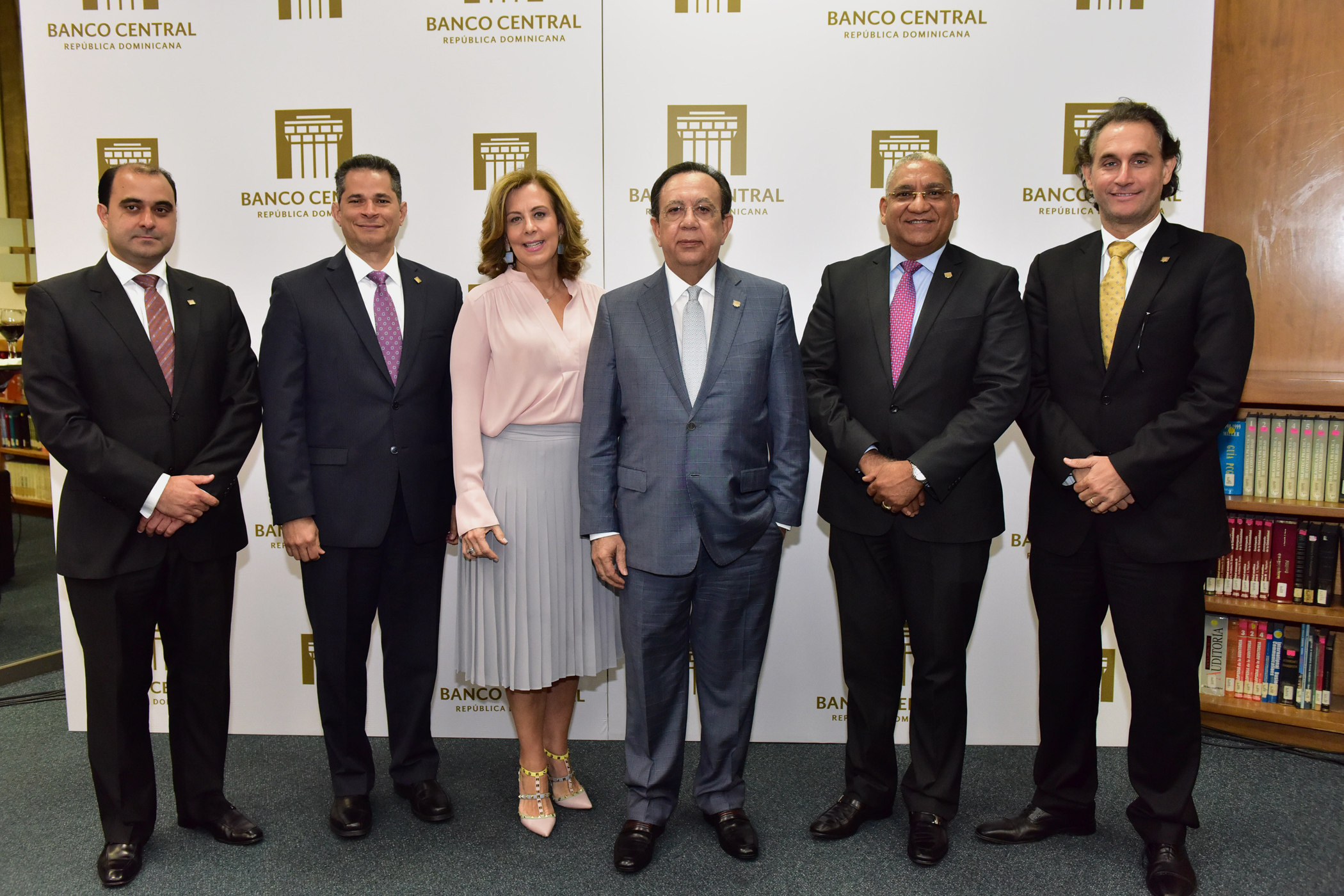 BCRD pone en circulación dos nuevas obras sobre investigación