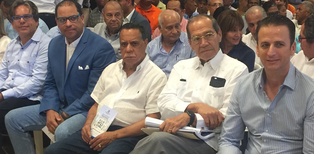 Endy Industriar y empresarios de PP solicitan a APordom autorizar sin licitación construcción del muelle de carga