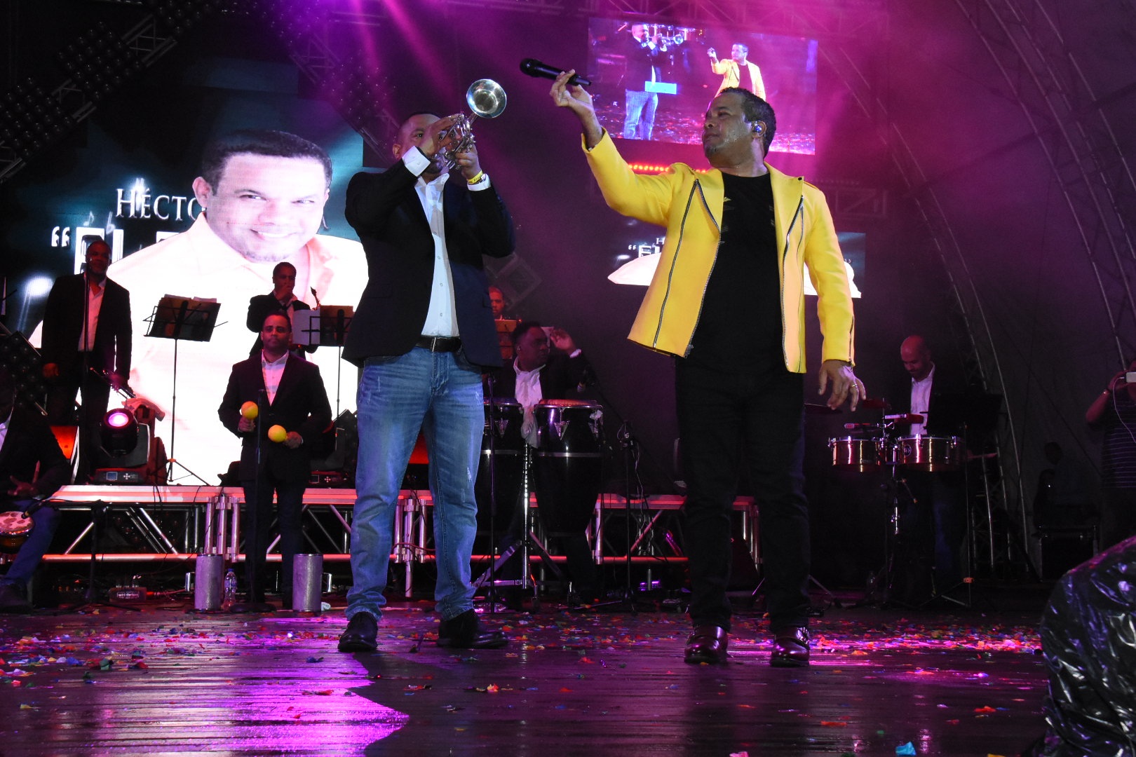 Héctor Acosta presenta su “Pasión por la Música Caribeña y Tropical” en una noche memorable