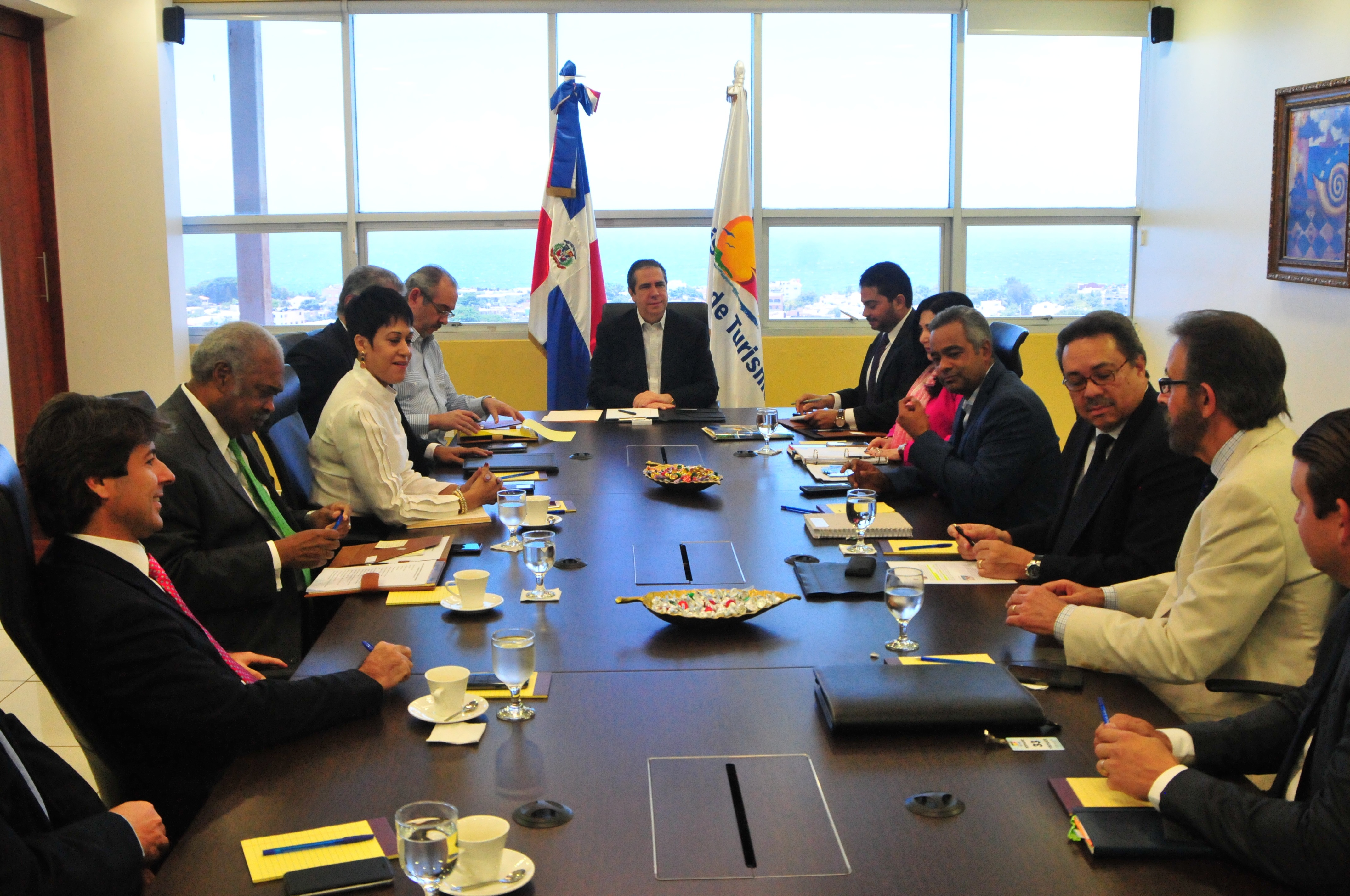 Turismo y Asonahores discuten acciones  para atraer turistas de China Popular