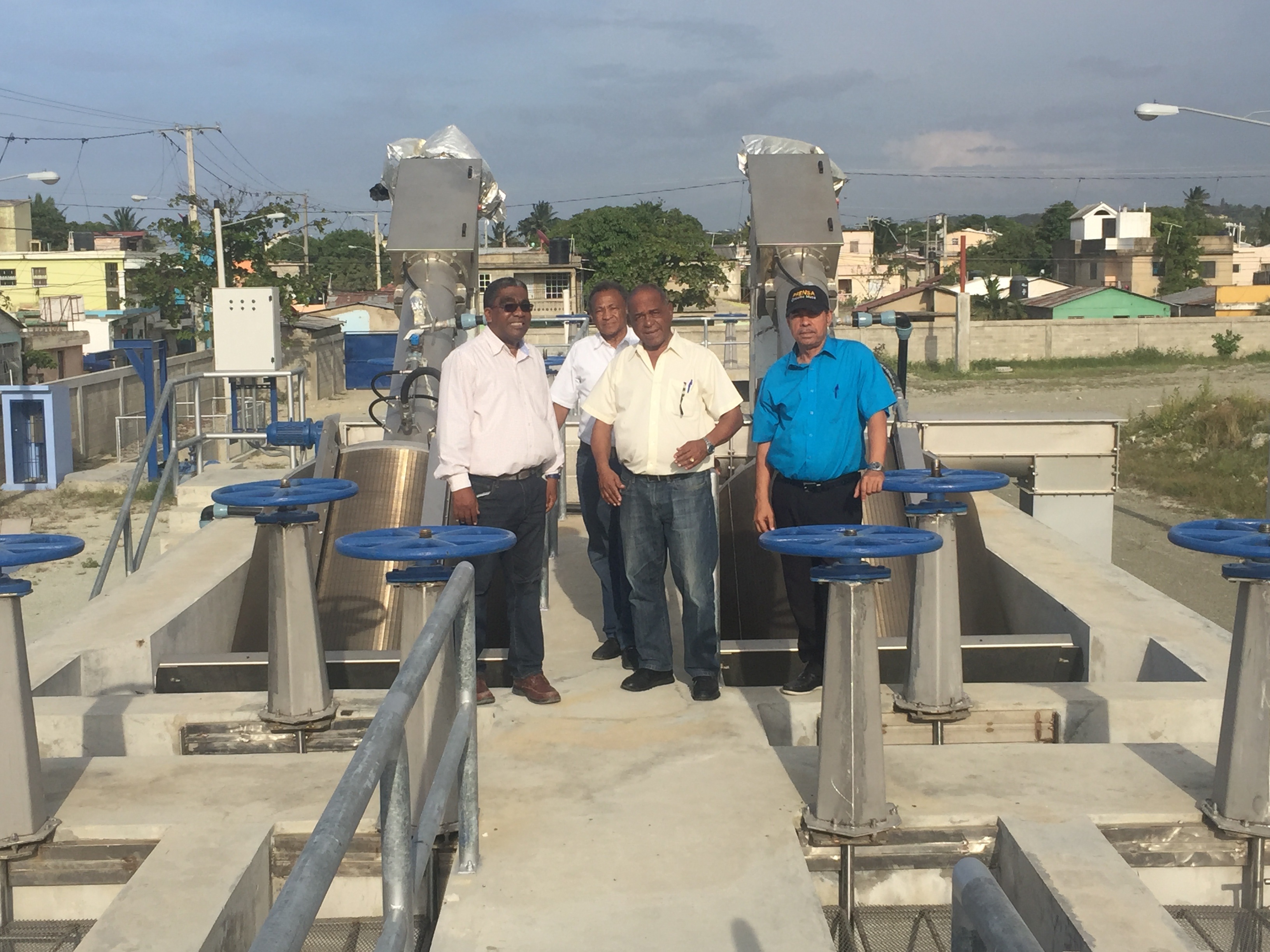 Director de Coraapplata muestra a periodistas el nuevo sistema sanitario de Puerto Plata valorado en más de RD$1,300.0 millones