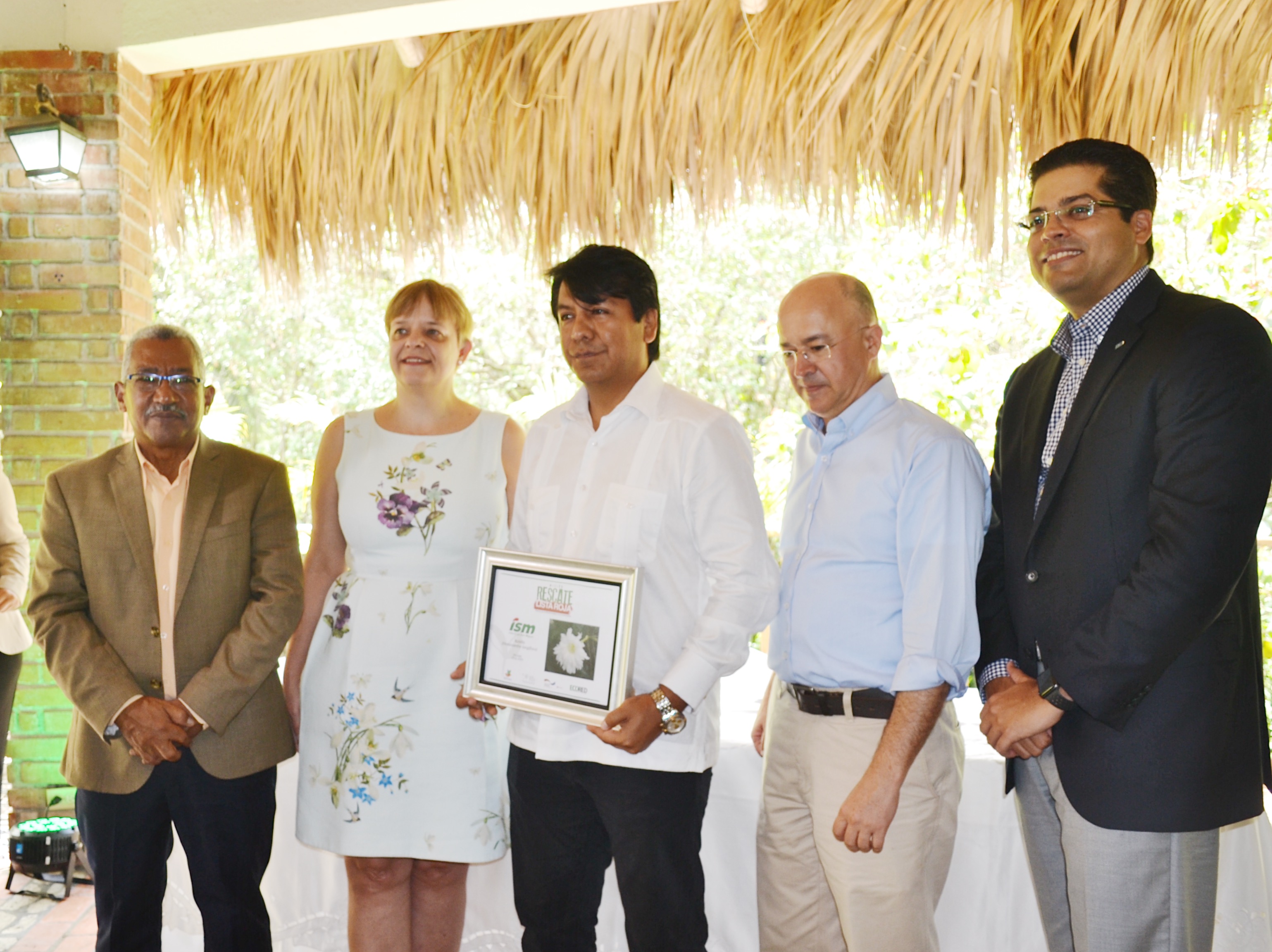 ISM apadrina siembra y conservación del Roblillo, a través del programa  “Misión Rescate ListaRoja”