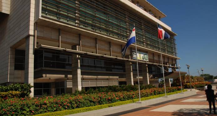 Tribunal Constitucional conocerá recurso contra impedimento reelección de Danilo Medina