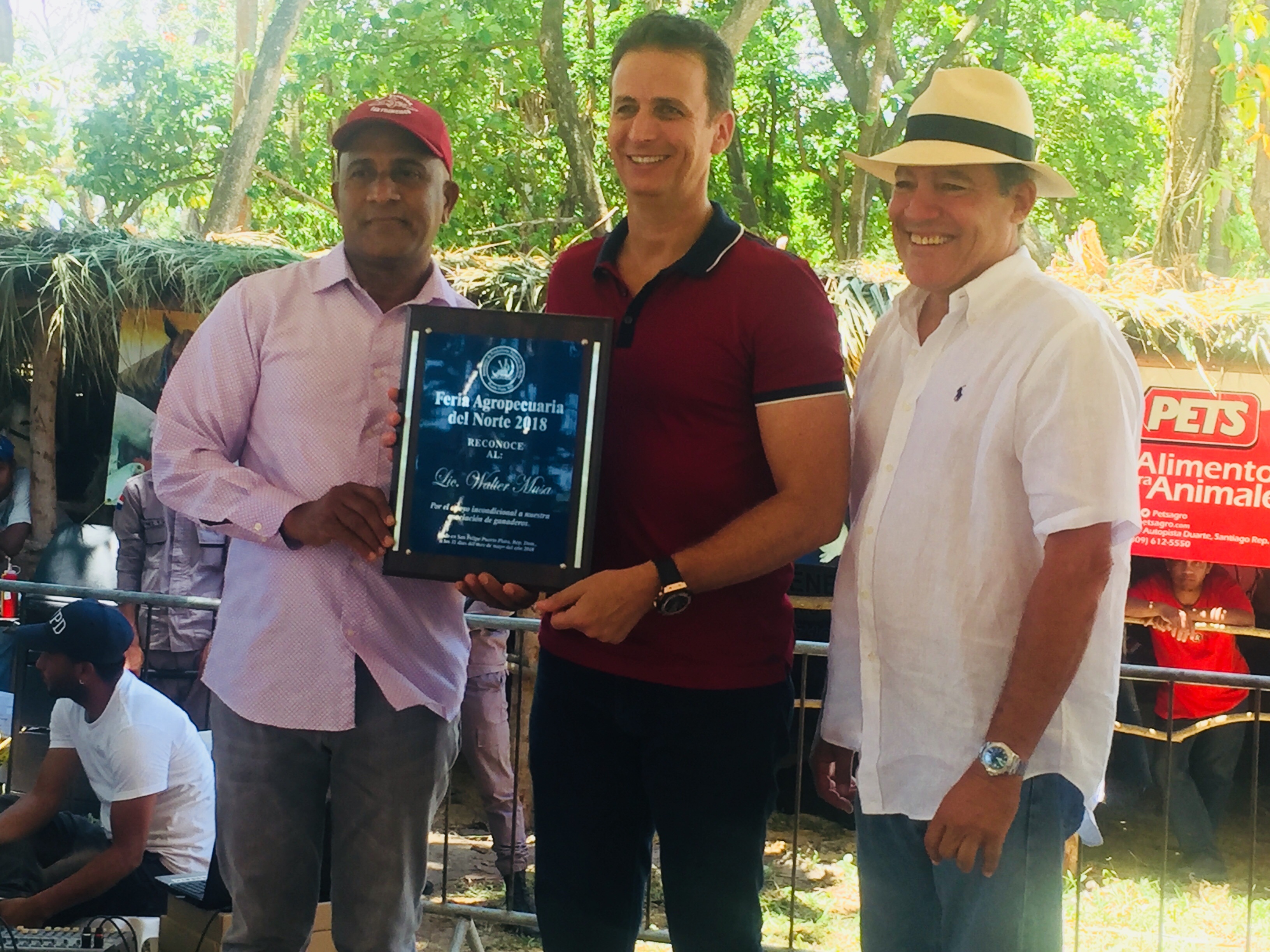 APROPENOR reconoce Alcalde Walter Musa por su respaldo a la ganadería