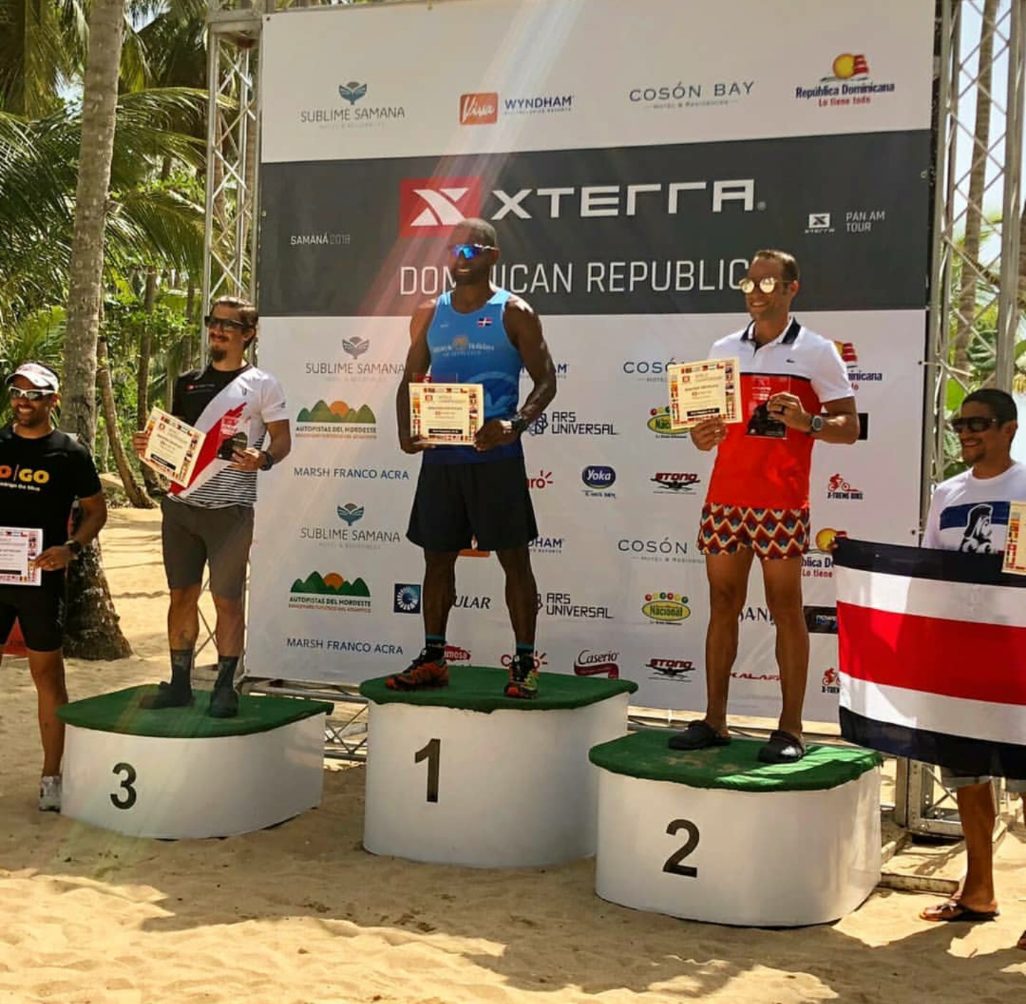Puertoplateño Leandro Sánchez gana Triatlón Xterra 2018