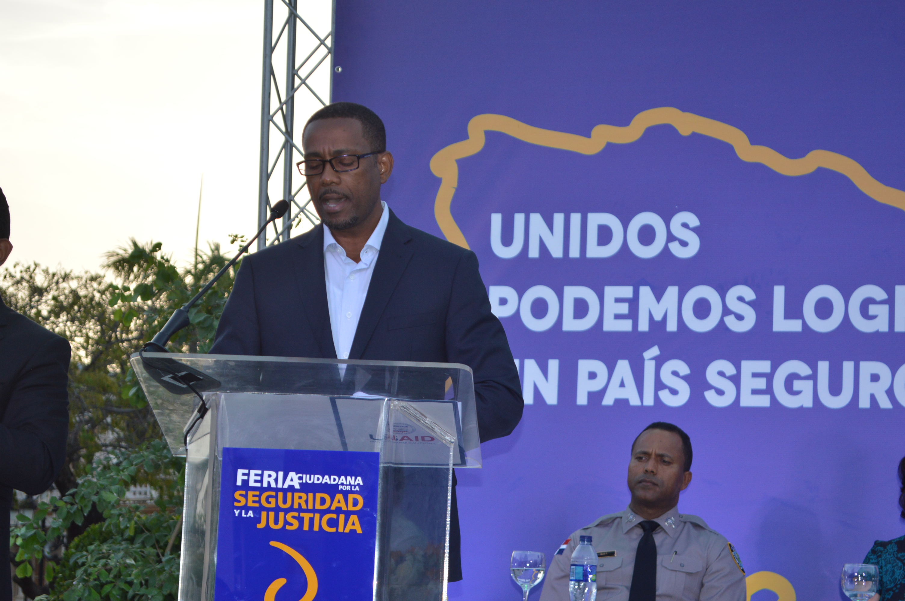 Director de USAID proclama seguridad ciudadana no solo es importante para el país, sino también para EEUU