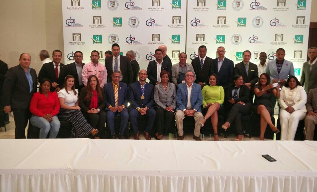 Banco Central Dominicano auspicia diplomado en Formación Económica para Comunicadores