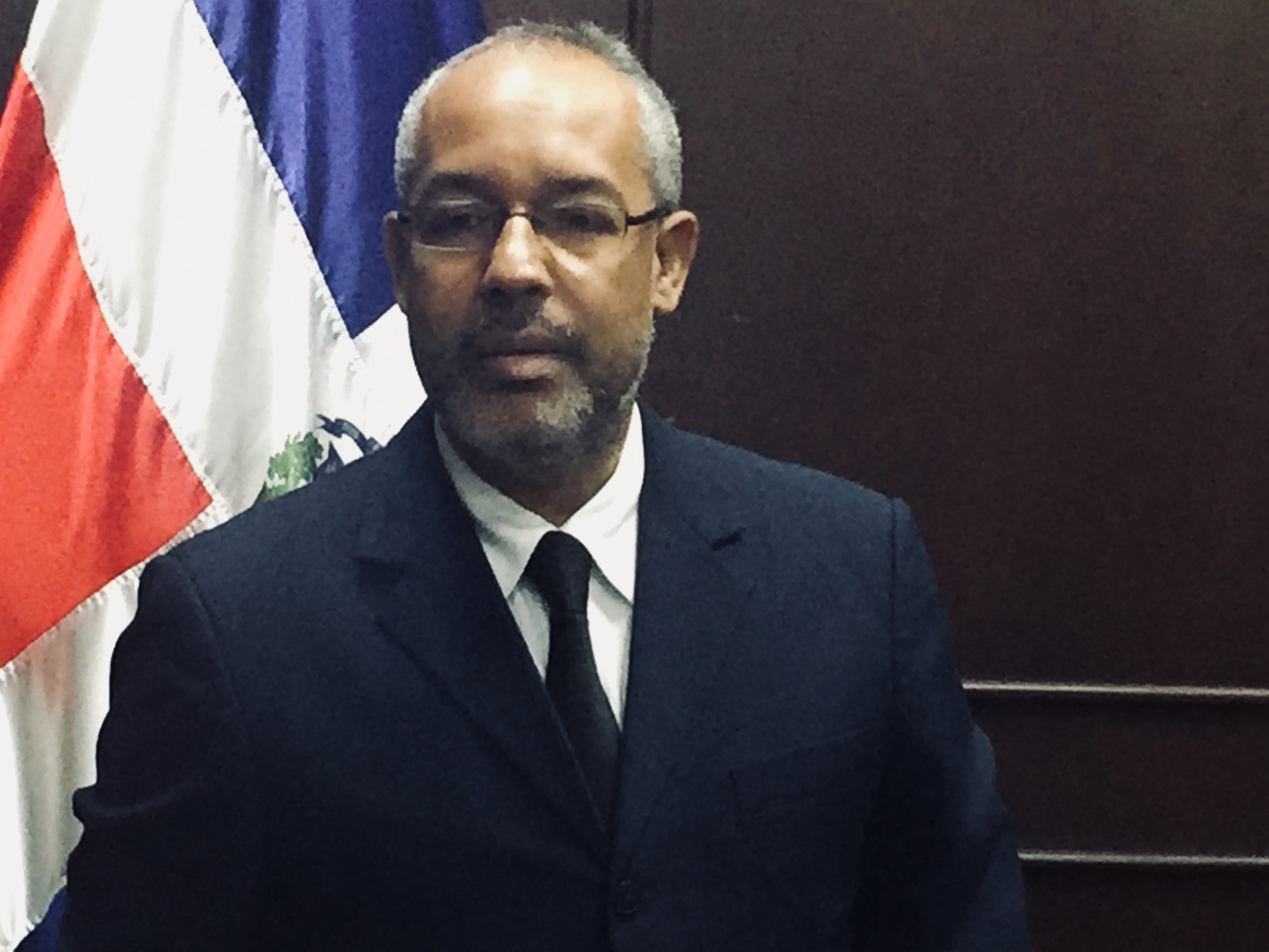 Presidente Ayuntamiento lamenta ausencia de regidores en sesión donde se conocería contrato de recogida y disposición de la basura