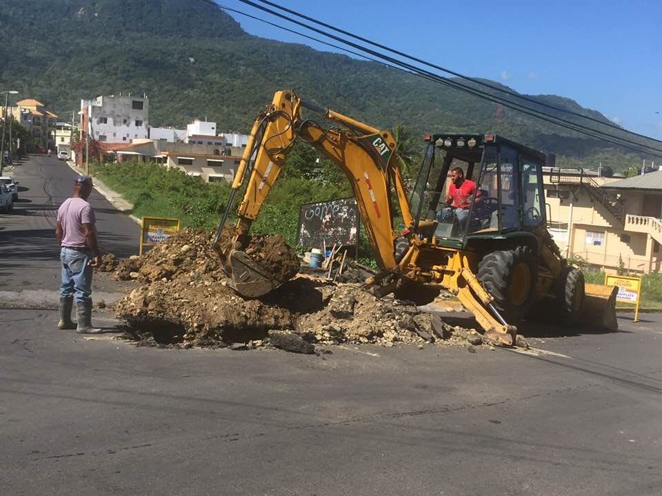 CORAAPPLATA continúa corrección de averías de tuberías agua potable y sanitarias