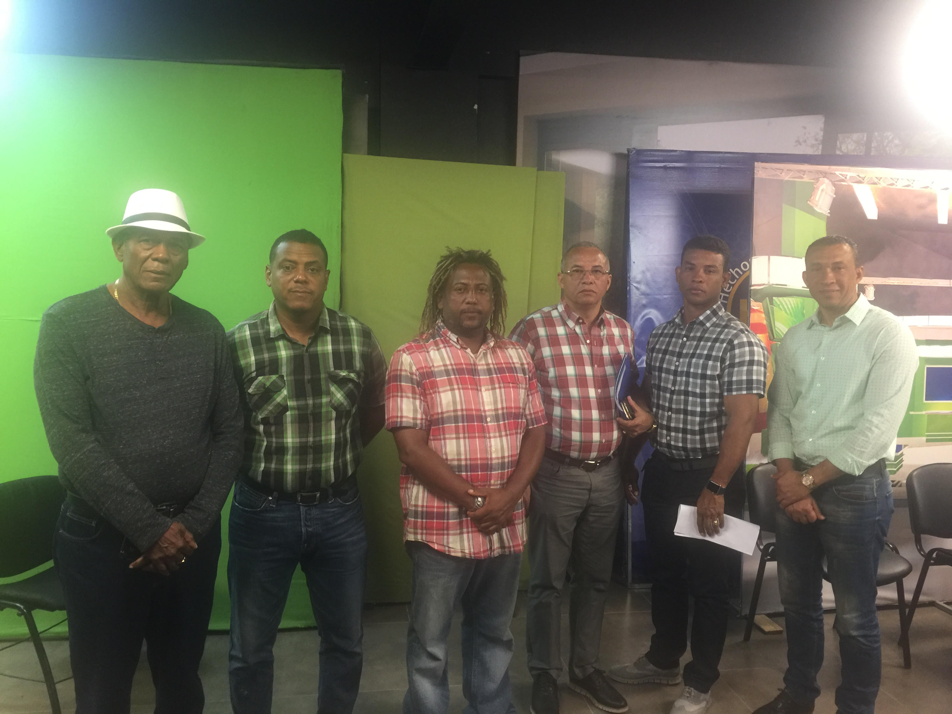 Camioneros y Bloque Portuario solicitan intervención del Presidente Medina para que no los despojen de sus derechos