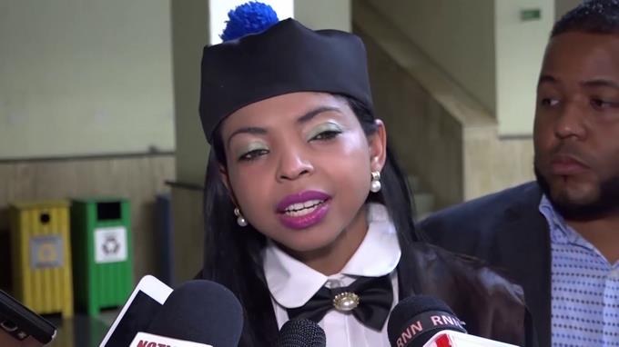 Yeni Berenice: “mientras se tenga más lealtad al salario que a la dignidad” no habrá