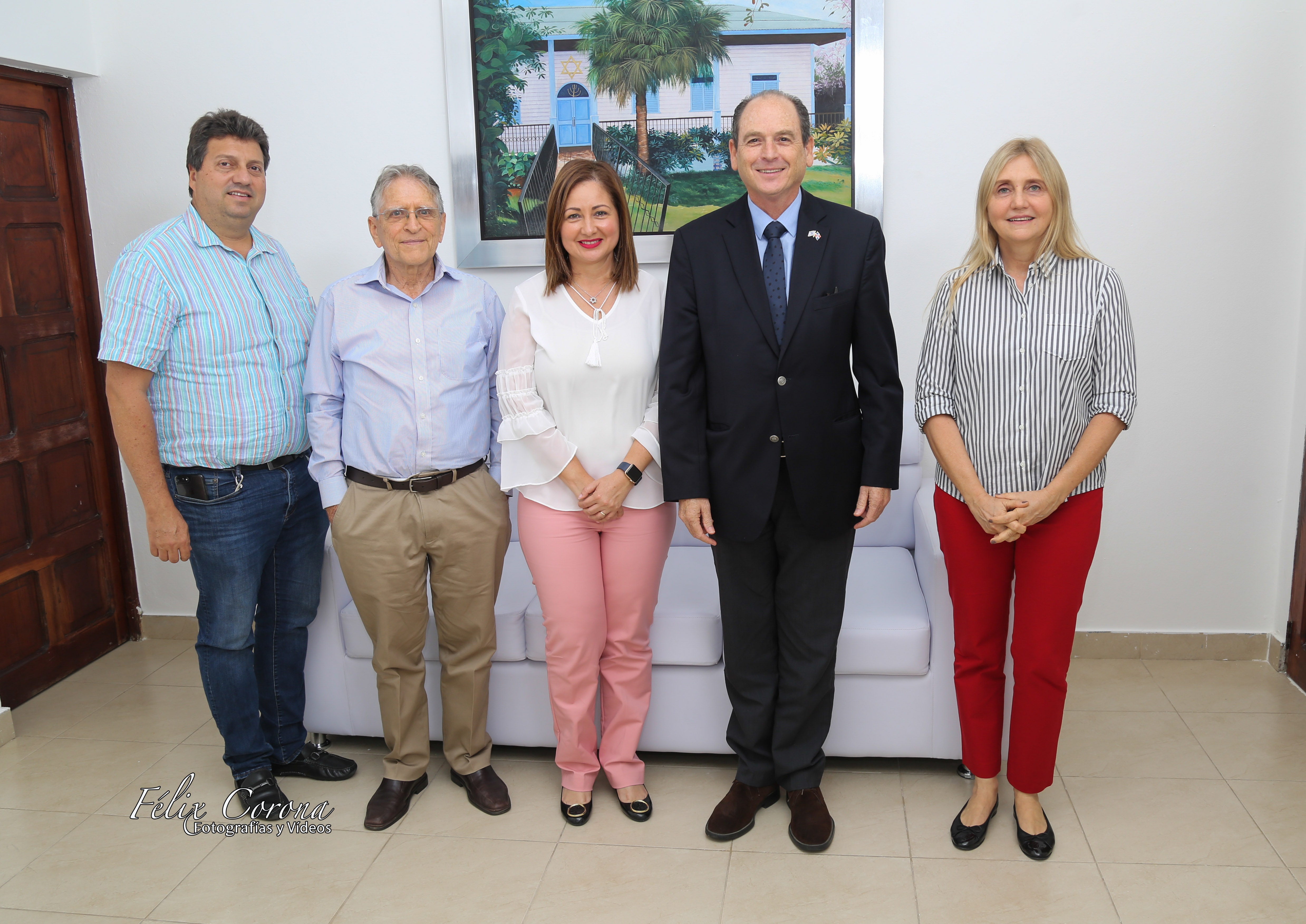 Embajador israelí visita alcaldesa Ilana Neumann