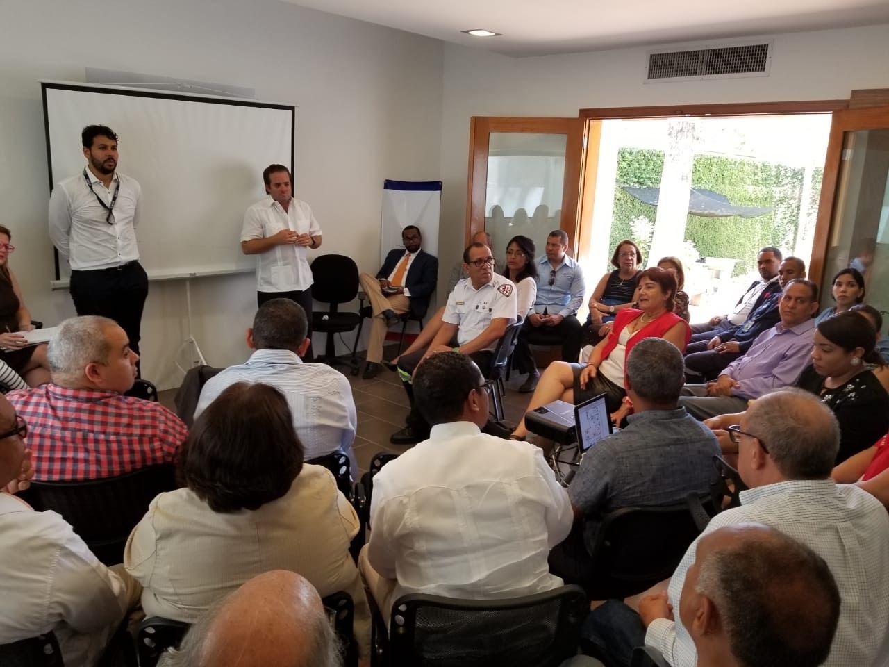 Oficina Senatorial de PP y la USAID realizan encuentro para mejorar seguridad ciudadana