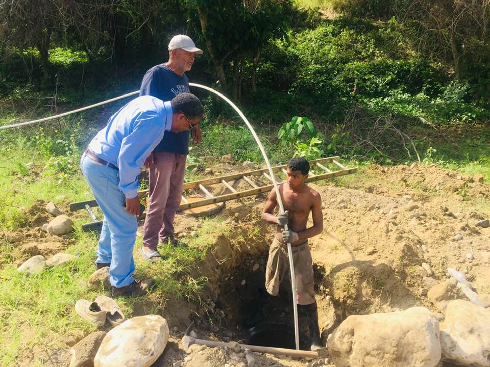 Director de Coraapplata inspecciona trabajos rehabilitación acueducto de Imbert