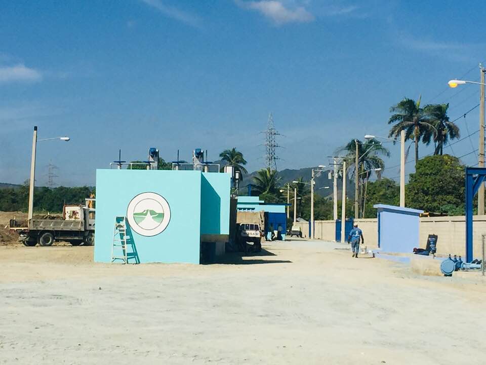 Pavimentarán el patio el interior de la planta de tratamiento primario