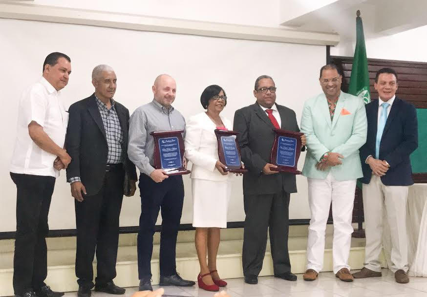 Fundación Patria celebra 18 años con entrega premio a la Responsabilidad Social Empresarial y certificados a participantes cursos