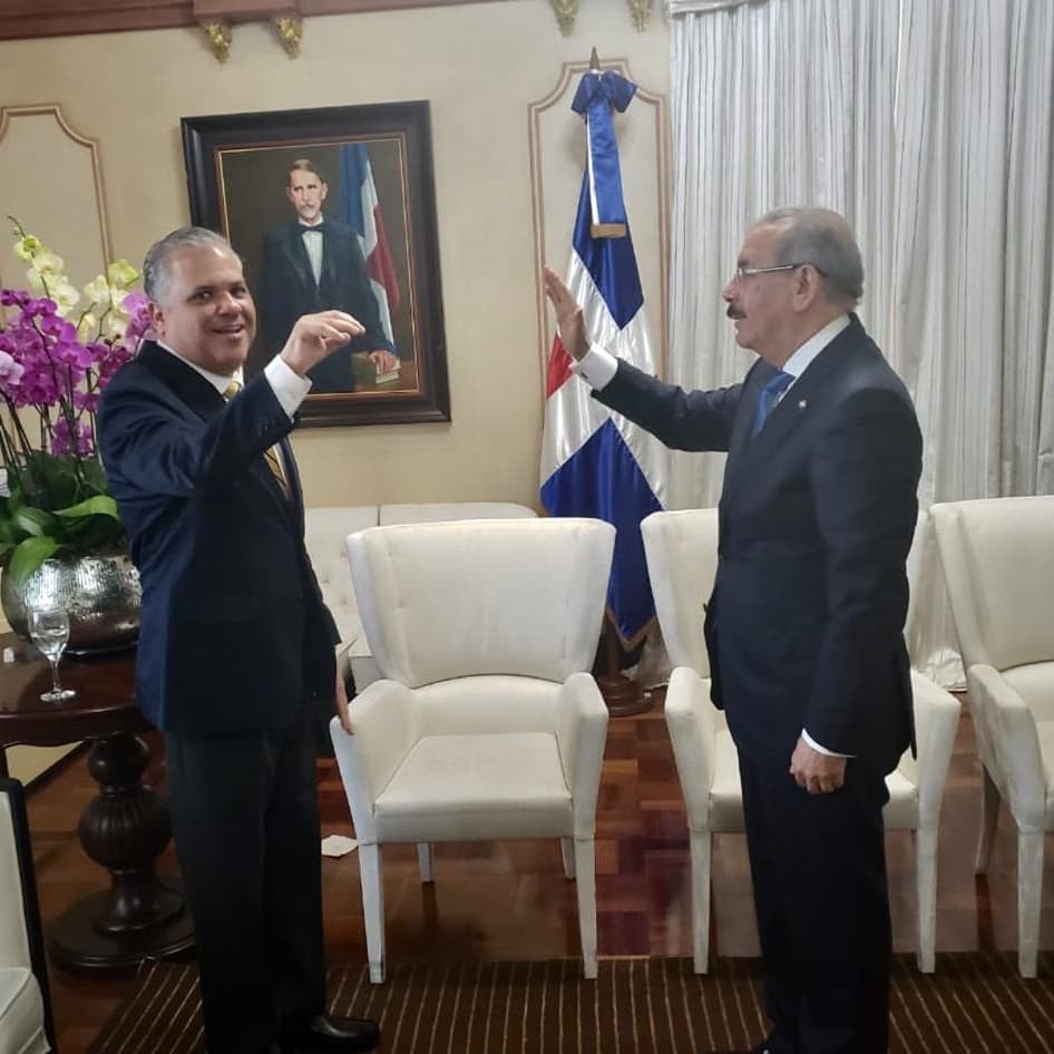 Presidente Danilo Medina nombra a Cesar José de los Santos como Asesor Turístico para la Costa Norte