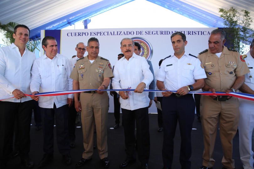 Presidente Medina inaugura nuevo edificio del Cuerpo Especializado de Seguridad Turística (CESTUR) en Puerto Plata