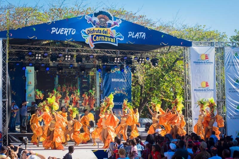 Continúa la alegría, colorido y buena música en la cuarta entrega de Carnaval Puerto Plata