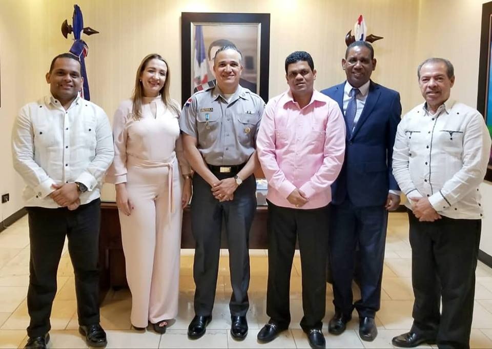 Director  de la Policía Nacional recibe en su despacho visita de cortesía de periodistas puertoplateños