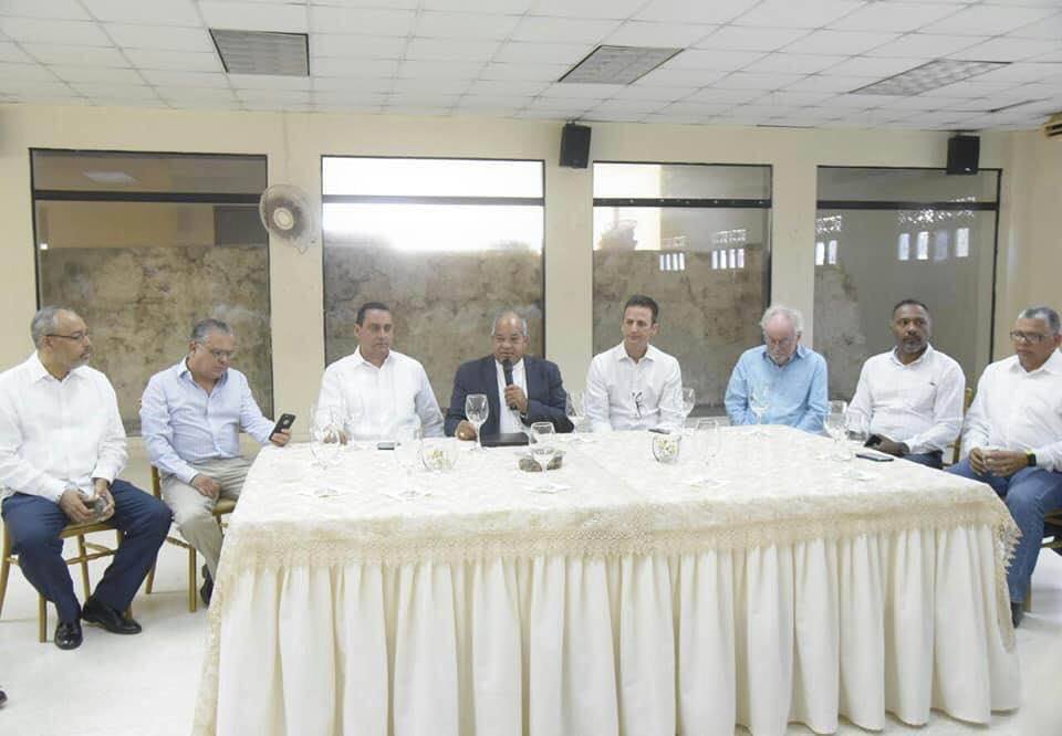 Ayuntamiento e instituciones aprueban cabildo abierto y constituir comisión de seguimiento tema relleno sanitario