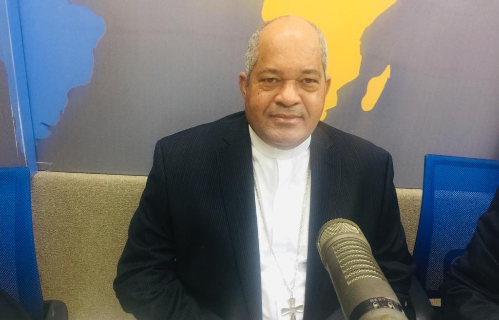 Obispo Corniel Amaro reclama se respete la constitución por proteger derechos fundamentales de los dominicanos