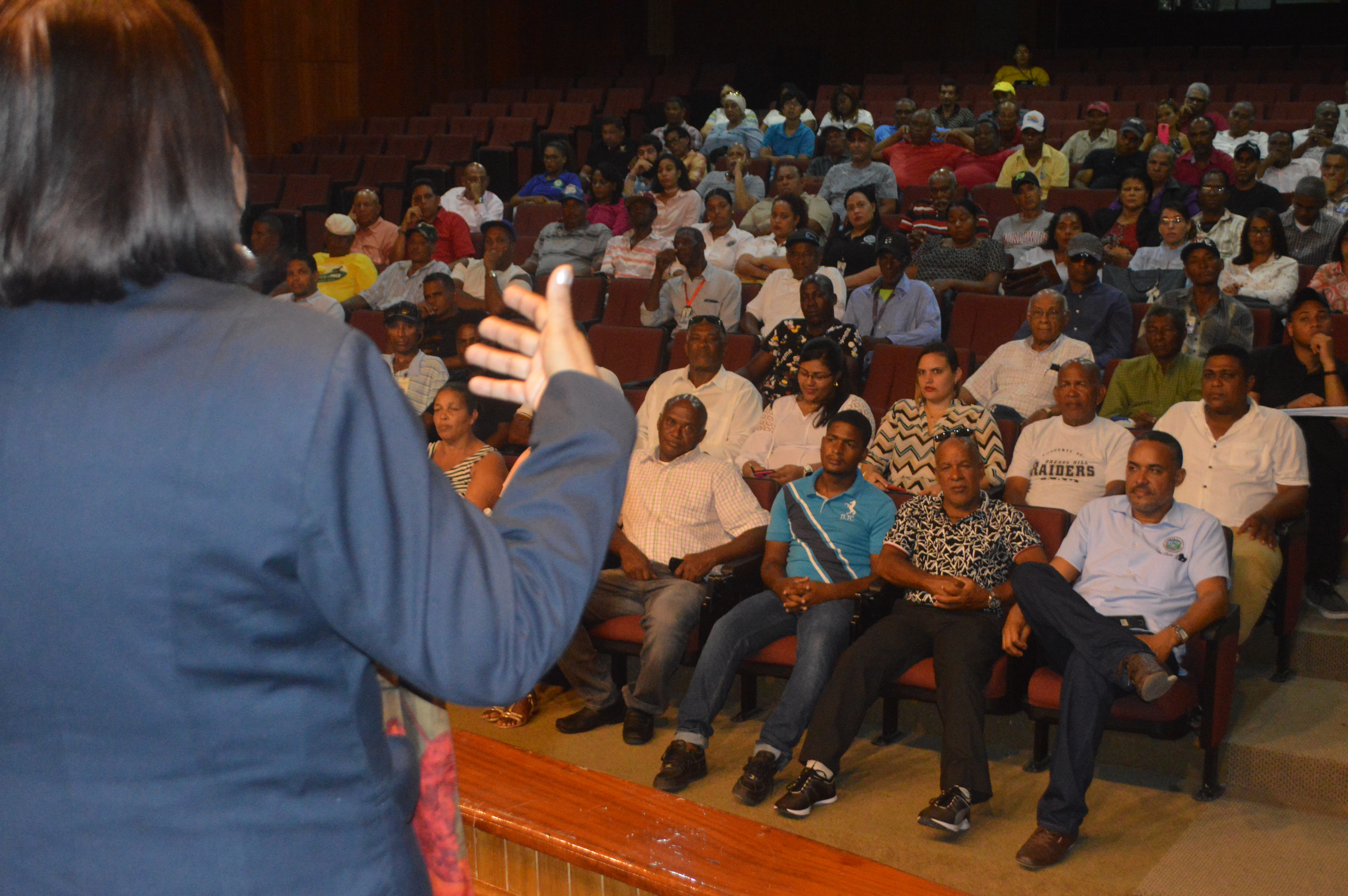 CORAAPPLATA imparte charla a sus empleados sobre Ley No.41-08 de Función Pública