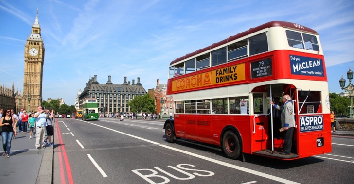 El automóvil revoluciona el mundo del turismo