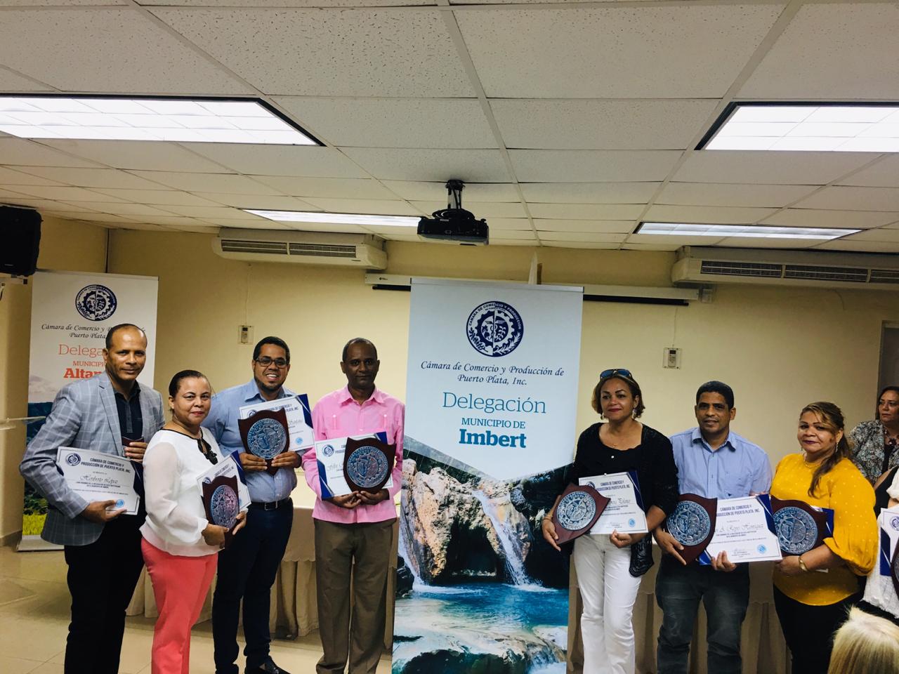 Cámara de Comercio de Puerto Plata juramenta delegaciones municipales de Imbert y Altamira