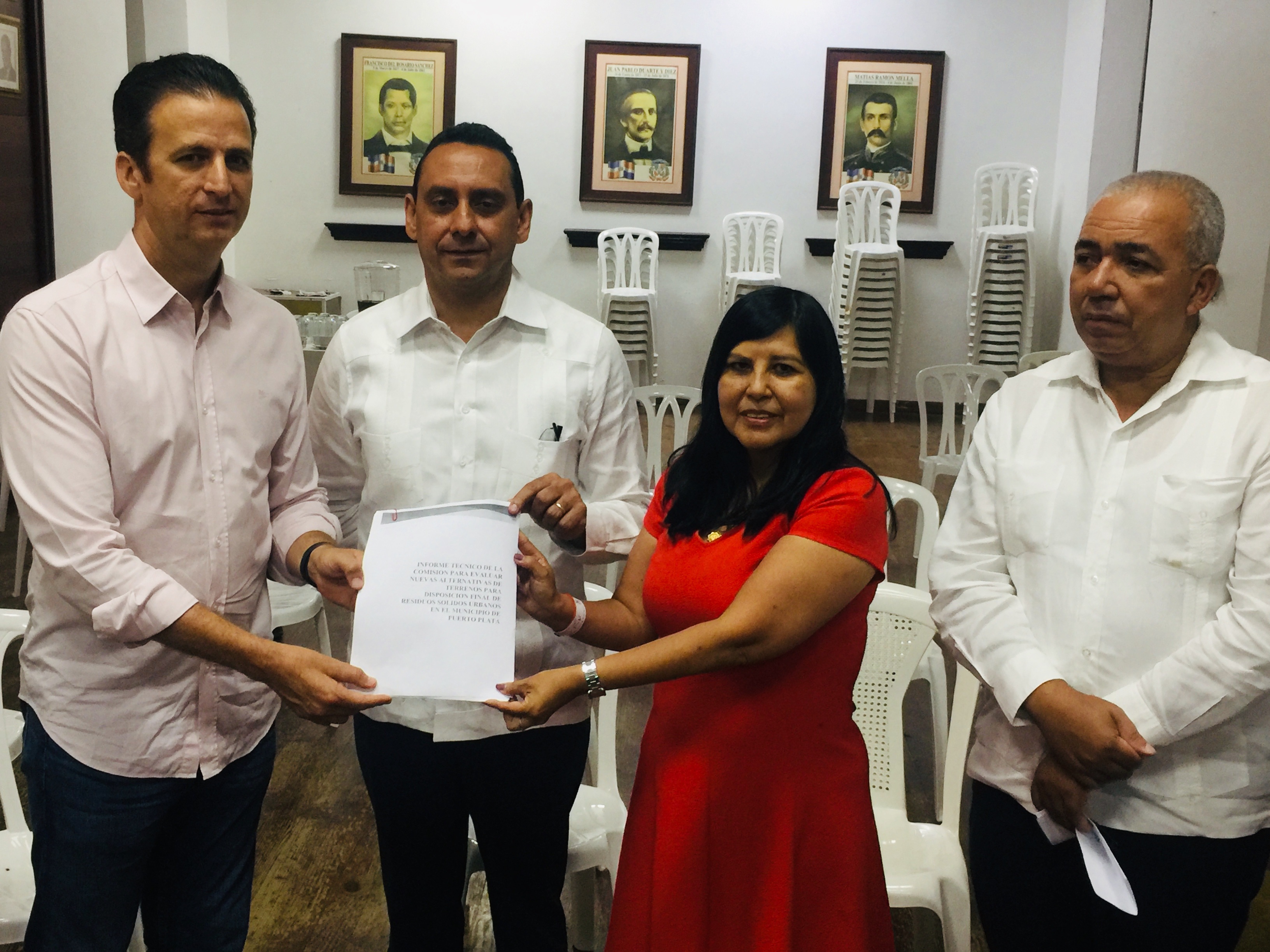 Asesora de Dominicana Limpia afirma alcalde Walter Musa no solucionará solo el problema del vertedero