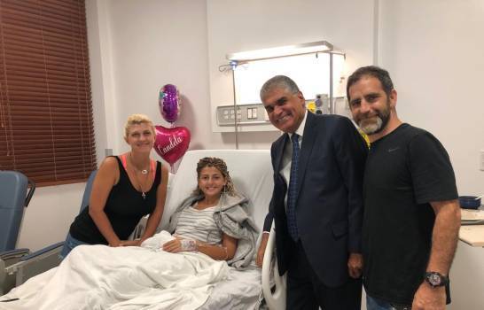 Joven turista argentina vuelve a su país, tras recibir atenciones de primera en la Plaza de la Salud