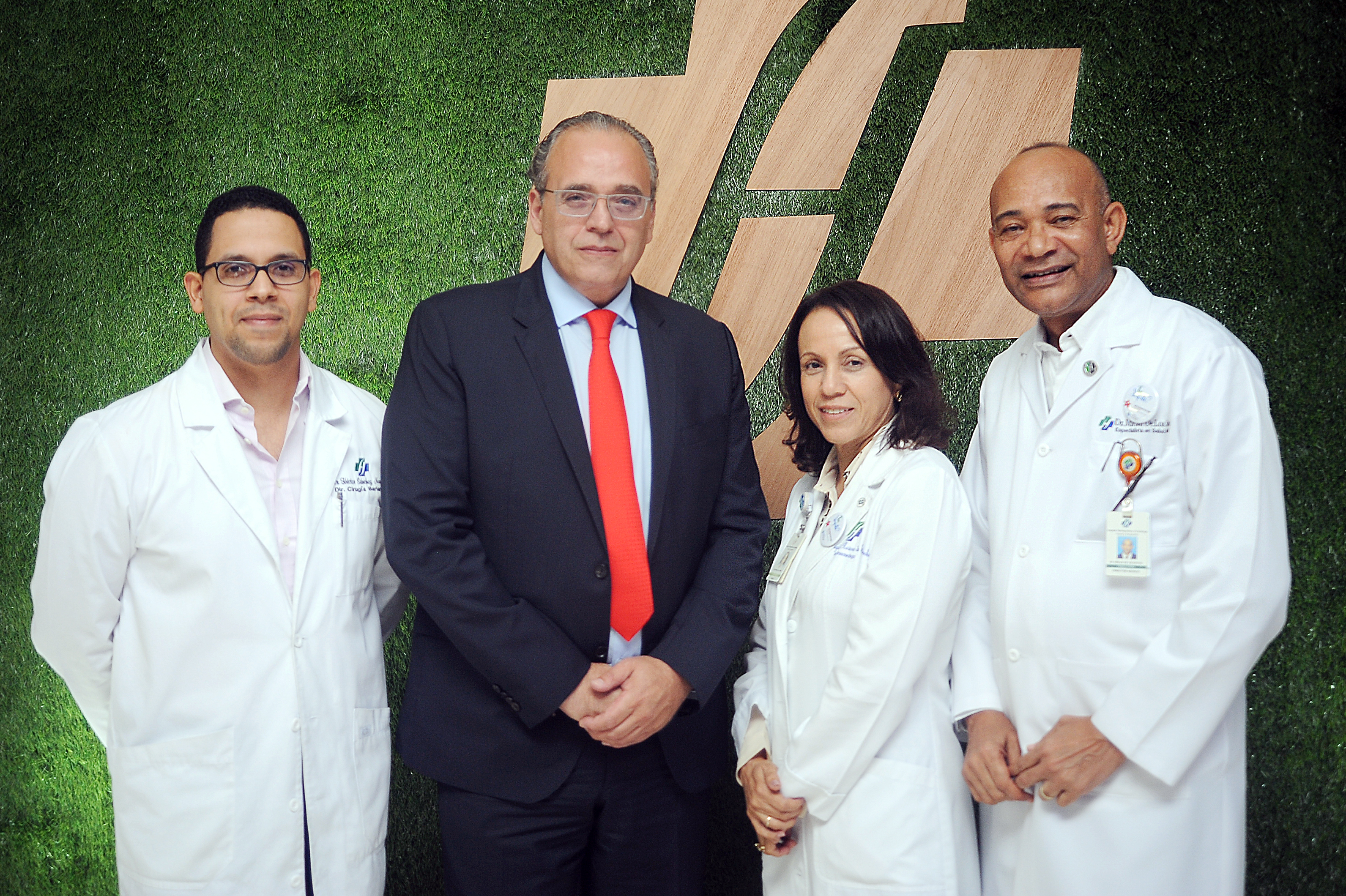 Hospital Metropolitano de Santiago agasaja a su Cuerpo Médico Profesional