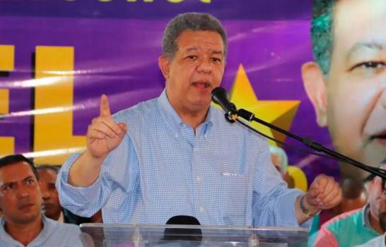 Leonel teme curso que está tomando la política lleve al país a un “régimen autoritario”