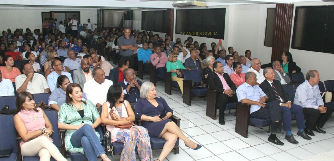 Conmemoran Día Mundial del Turismo y 42 aniversario de Adompretur