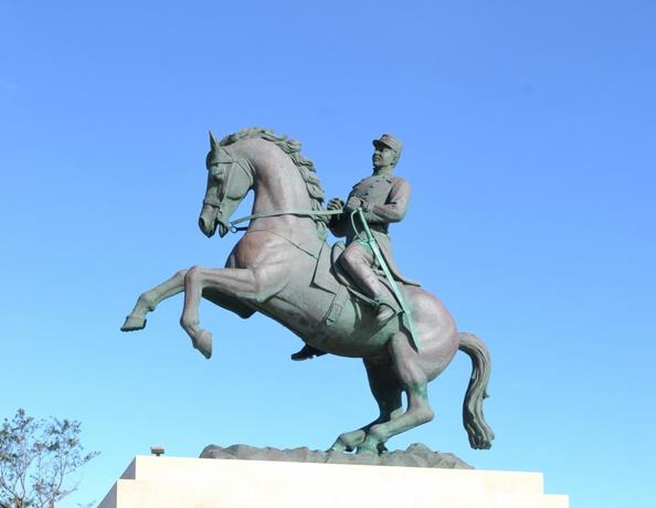 Hoy se cumplen 180 años del natalicio general Luperón