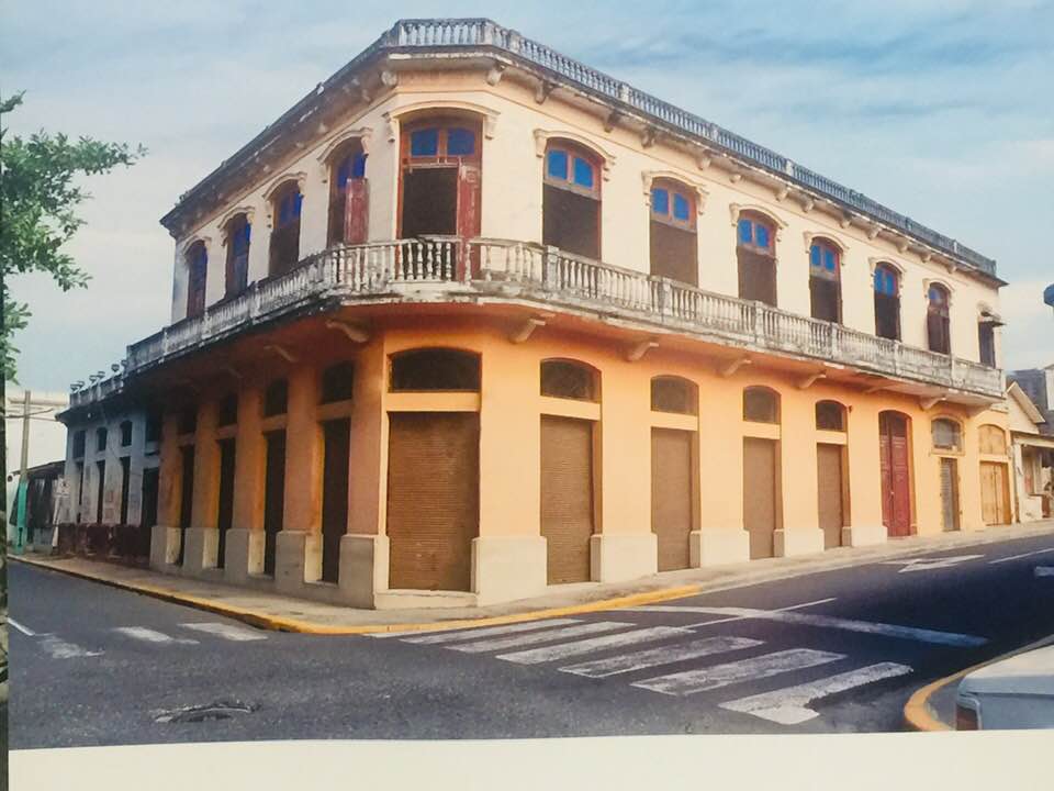 Familia Redondo demanda INPOSDOM desalojo del edificio del correos para construir museo y plaza
