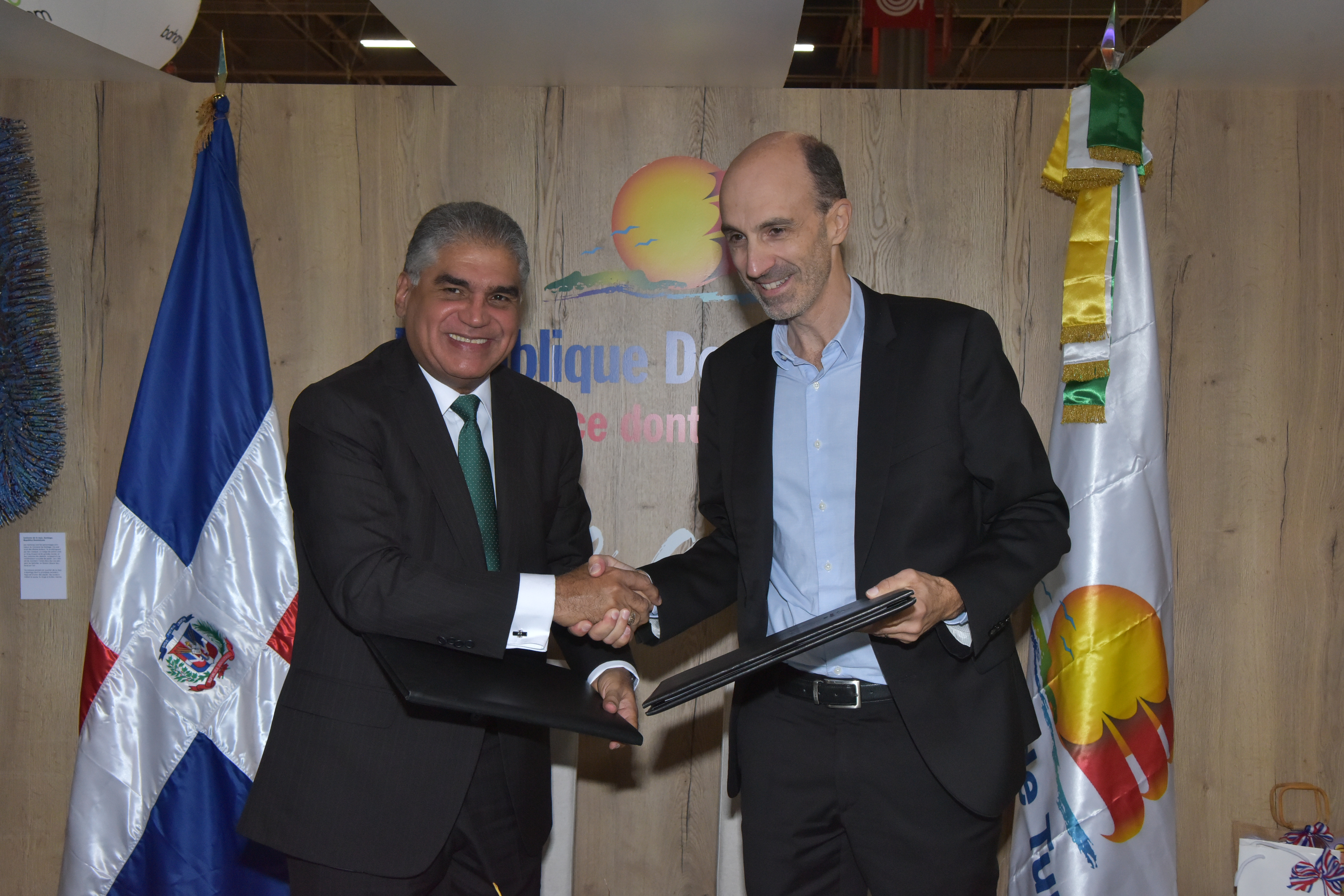 RD vuelve a conquistar importante acuerdos en Top-Resa 2019