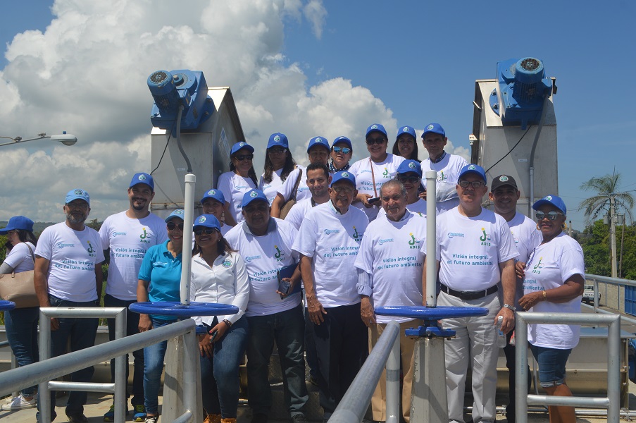 Miembros de ADIS Dominicana realizan visita a CORAAPPLATA