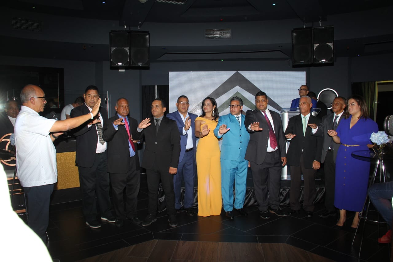 Un rotundo éxito constituyó la jura y puesta en posesión directiva ADOMPRETUR Puerto Plata