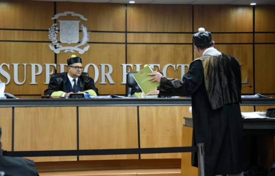 TSE rechaza petición de Leonel Fernández para impedir proclamación de González Castillo