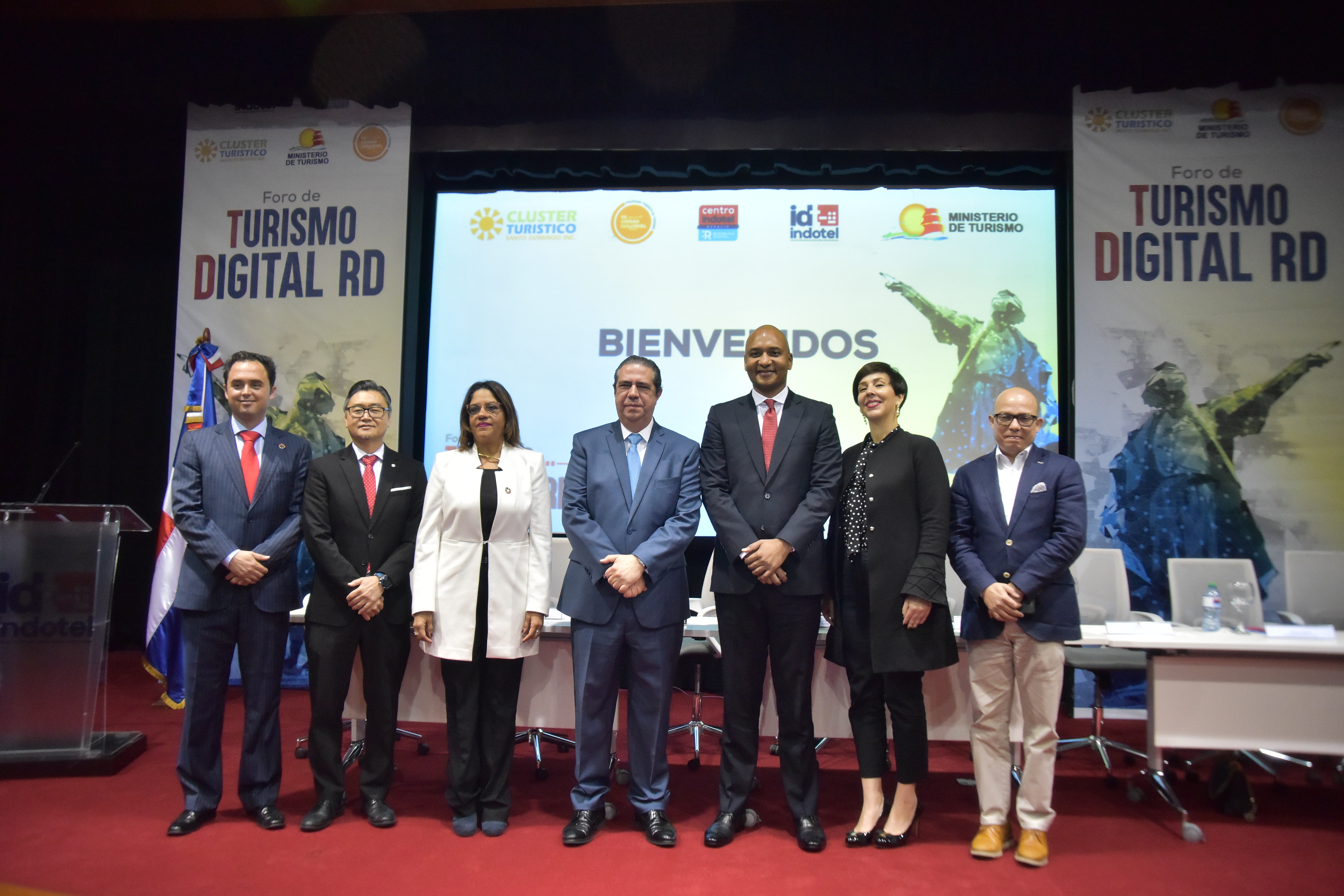 Actividad económica crece en Ciudad Colonial después intervención MITUR