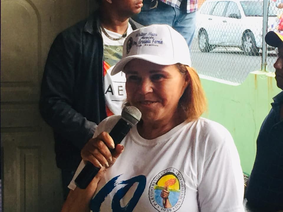Diputada Graciela Fermín pide a puertoplateños no permitir que el ayuntamiento sea dirigido por manos y mentes sin sentimiento y sin experiencia
