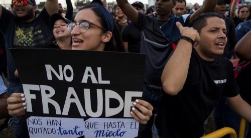 Protestas por suspensión elecciones se han convertido en multitudinarias