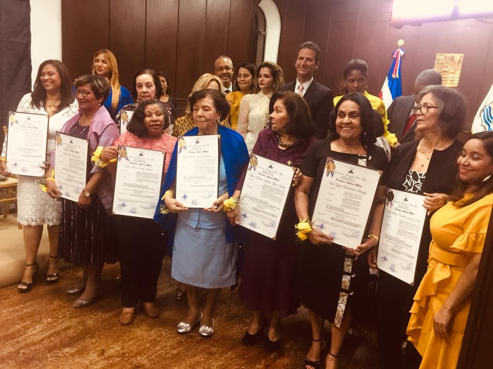 Concejo de Regidores y el alcalde Walter Musa reconocen damas con motivo del Día Internacional de la Mujer