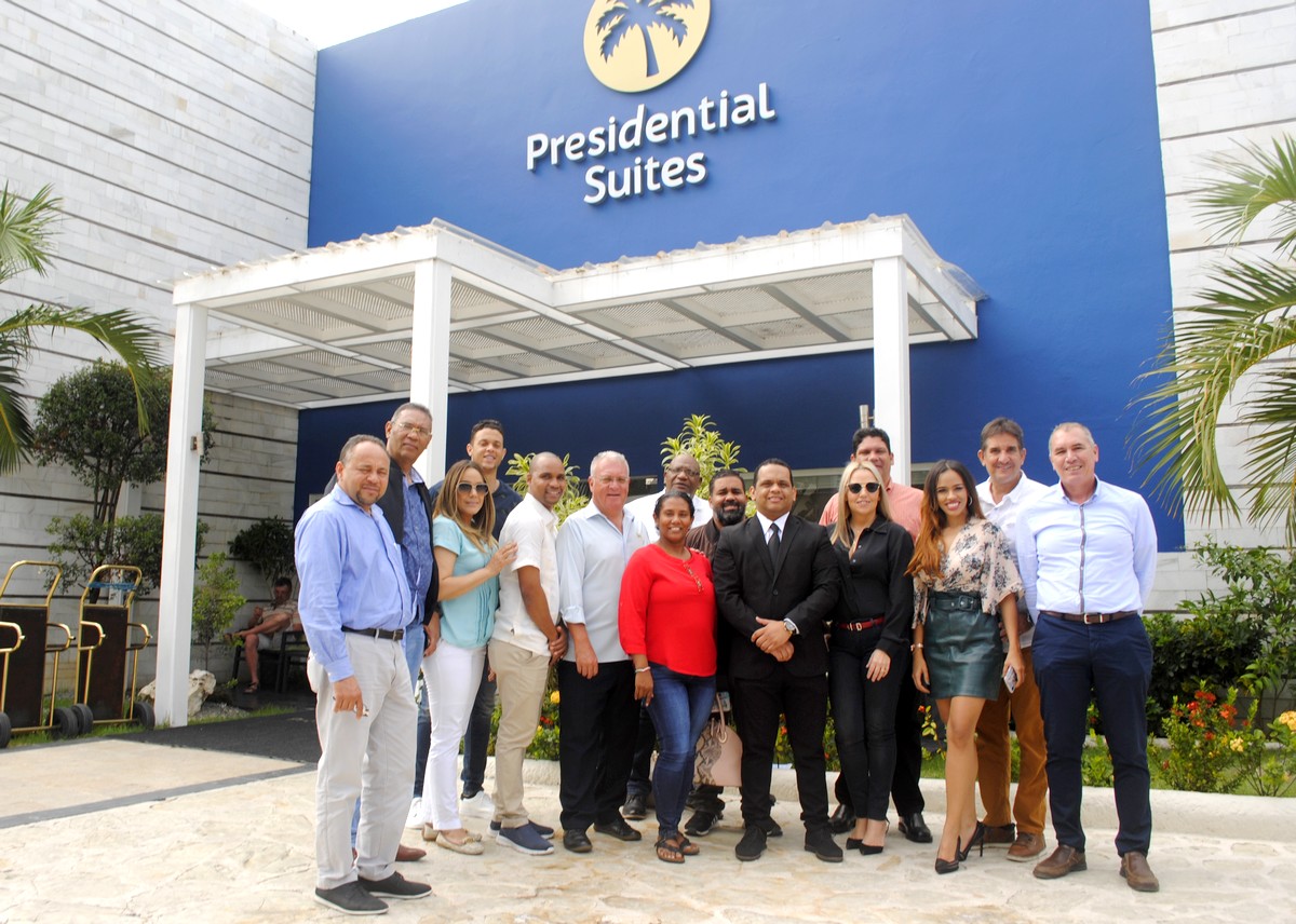 Grupo Lifestyle Sostiene encuentro con miembros de Adompretur, filial Punta Cana