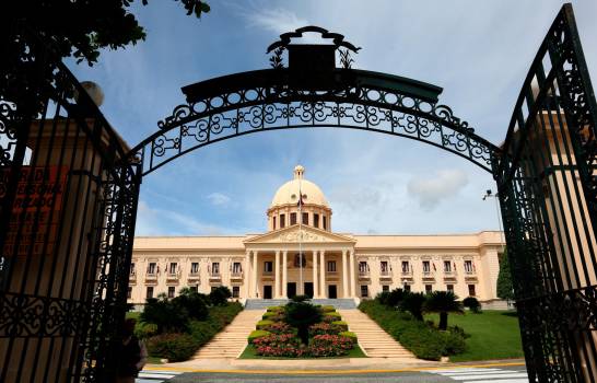 Presidente Danilo Medina amplía toque de queda a partir de las 5:00 pm